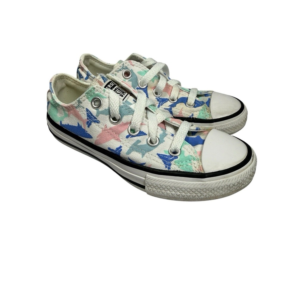 Converse All Star Low Top Shoes Shark‎ Theme Size 11 Girls
